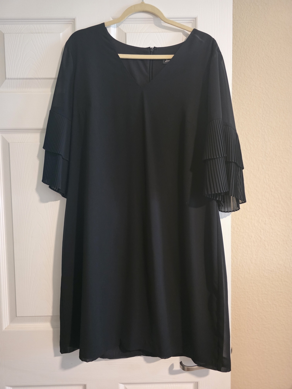 Sam Edelman Black V-Neck Midi Dress with Pleated Ruffle Sleeves